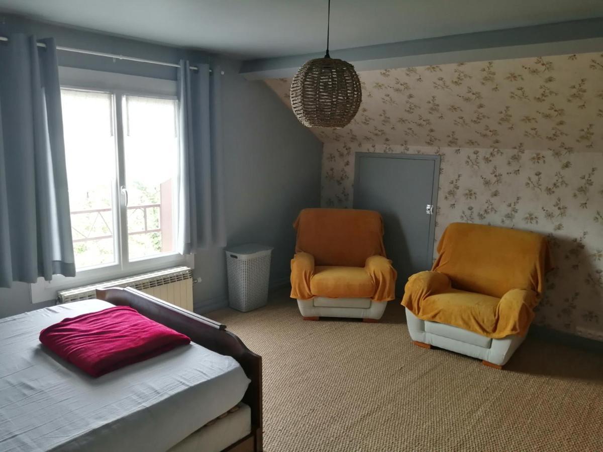 Maison Au Calme A 5 Minutes Du Centre-Ville 2 Nuitees Minimum Saint-Pourçain-sur-Sioule Extérieur photo